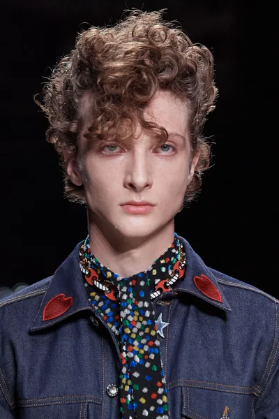 Look 52